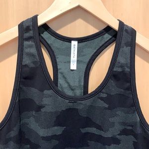 Athleta Speedlight Camo Tank in Large